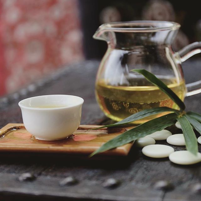Облегчить симптомы простуды поможет имбирный чай. 