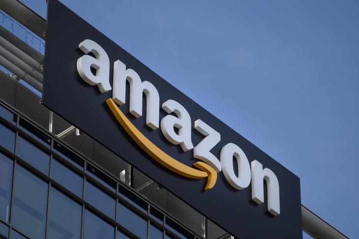 Amazon хочет купить права на трансляцию матчей АПЛ