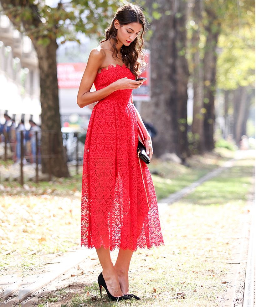 Красное платье: с чем носить?