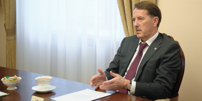 На три ступеньки вверх: Воронежский губернатор вошел в ТОП-10 рейтинга АПЭК